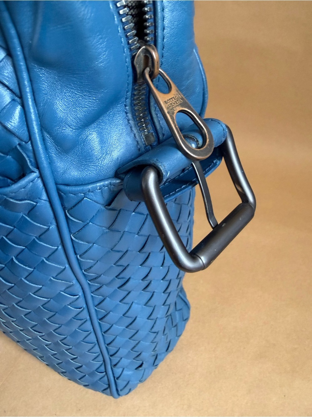 Bottega Veneta Blue Woven Leather Messenger Bag - Picture 4 of 12